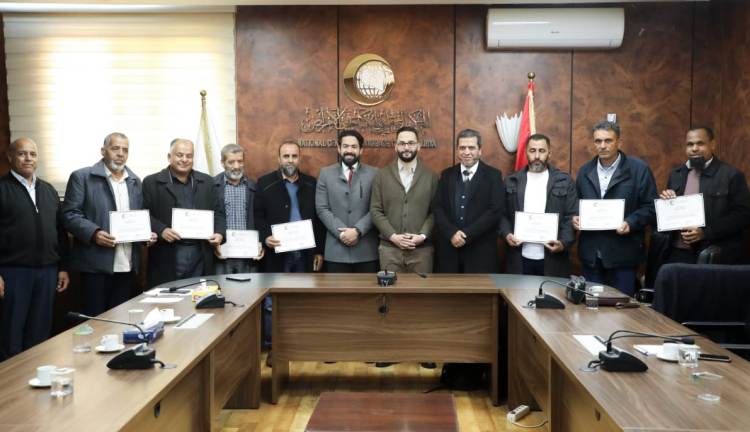 تكريم لبعض مشرفي التطعيمات في البلديات تكريم لبعض مشرفي التطعيمات في البلديات