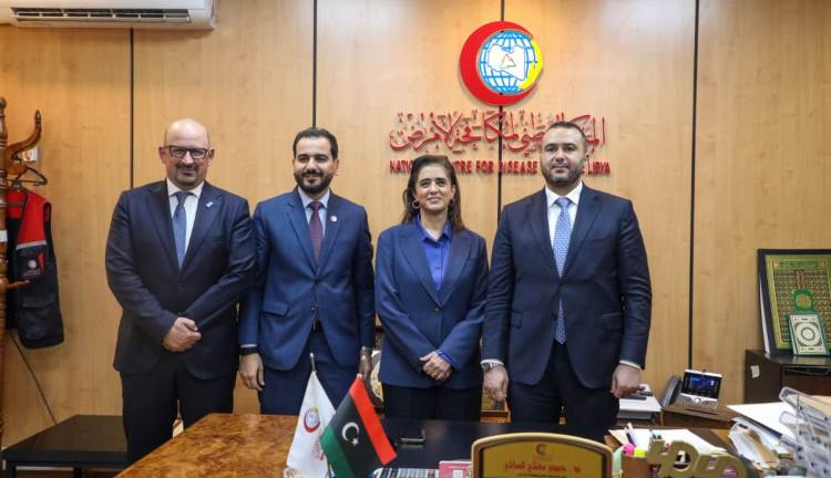 زيارة رفيعة المستوى لتعزيز التعاون الصحي
