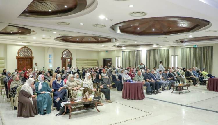 إطلاق الكتيب الصحي لصحة الأم والطفل بطرابلس